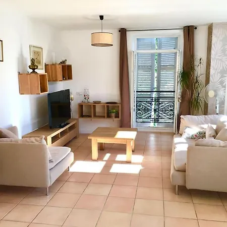 Grand T2 Lumineux Renove Centre Apartment *